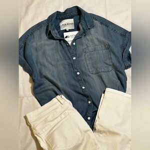 💸⬇️✨NWT✨ Lola River Oversized Chambray Stella Short Sleeve Shirt | Size Small